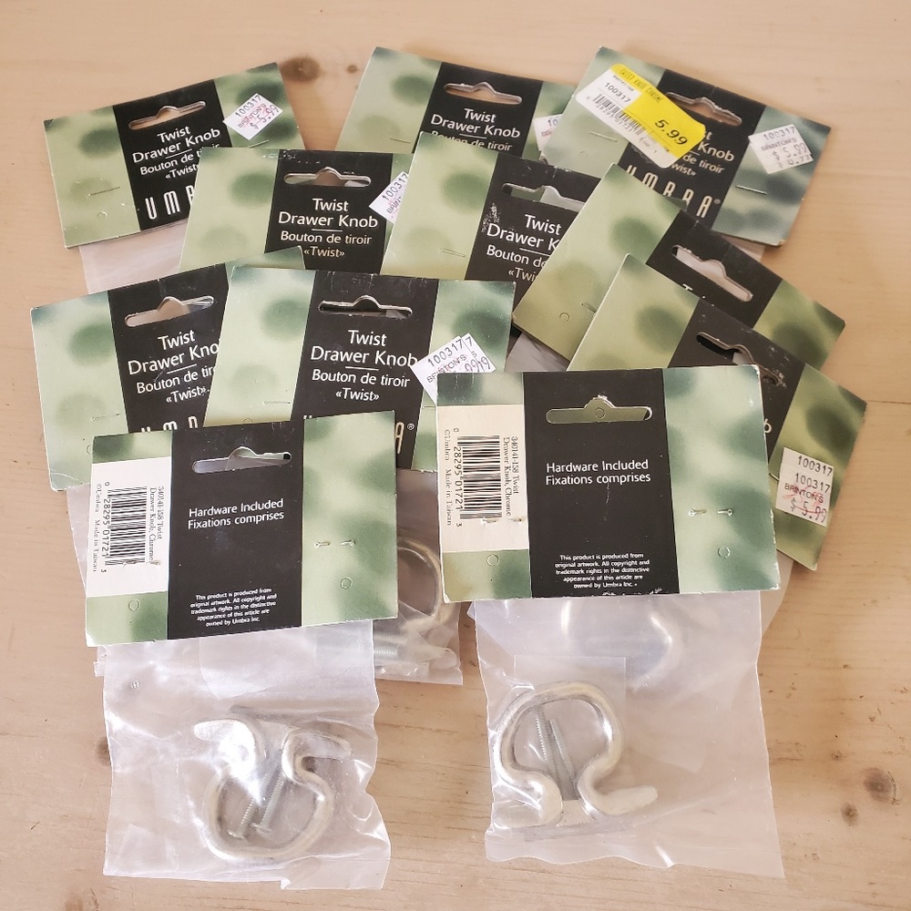 UMBRA Chrome Open Twist Drawer Knob Bundle of 11 Knobs 340141-158 NEW